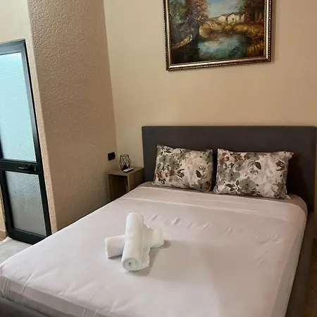 Lura Hotel 3*