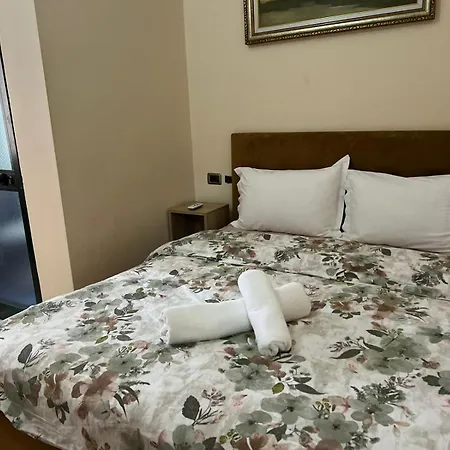 Hotel Lura Tirana