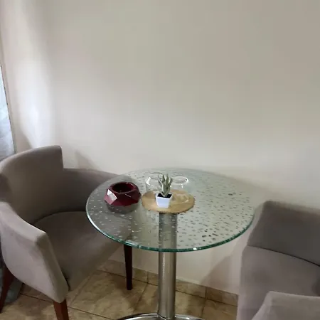 Lura Hotel