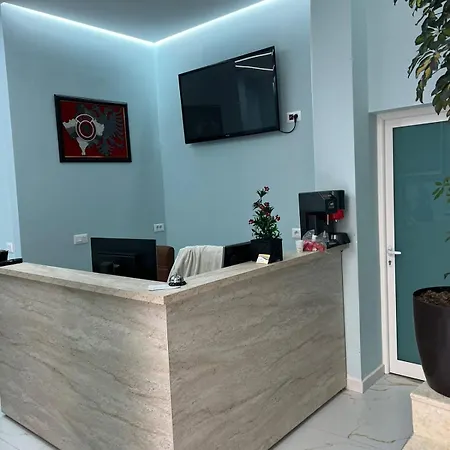 Lura Hotel 3*