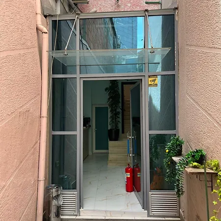 Lura Hotel Tirana